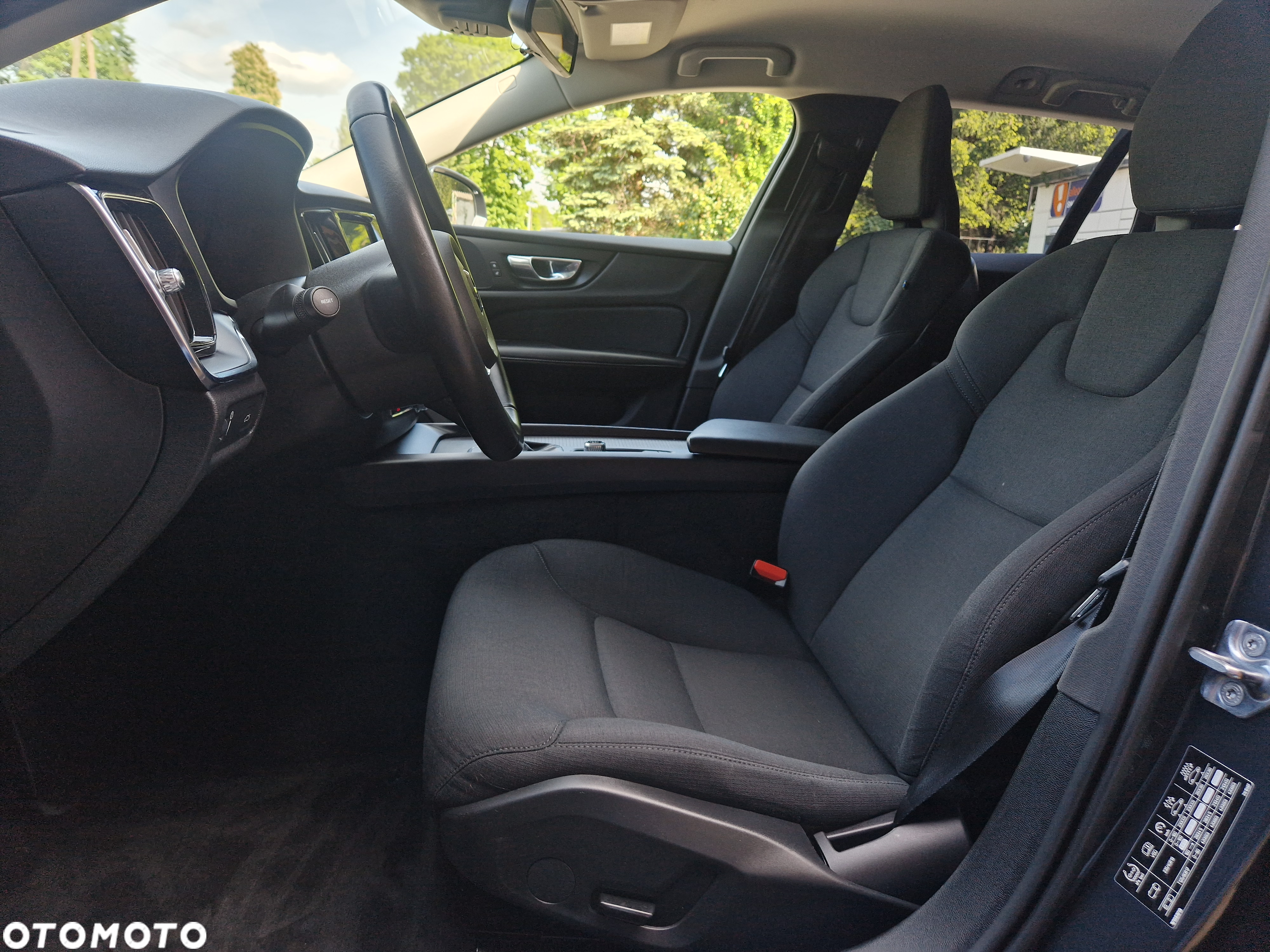 Volvo V60 B4 B Geartronic Momentum - 5