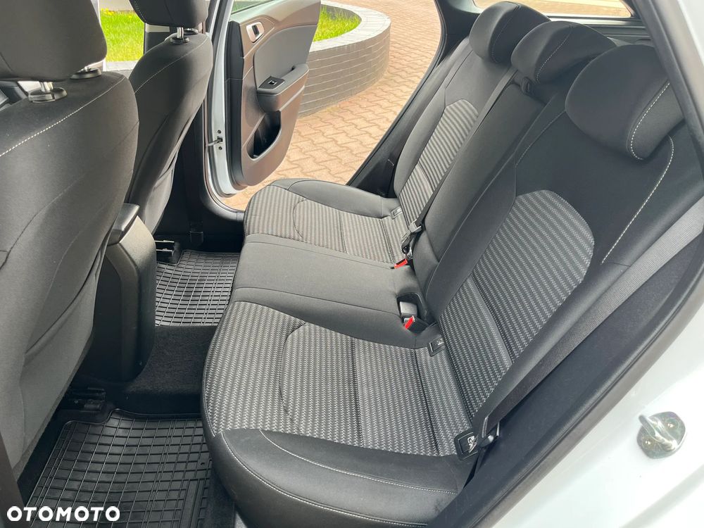 Kia Ceed 1.5 T-GDI M - 20