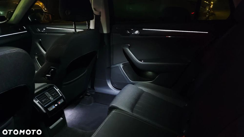 Skoda Superb 1.4 TSI Plug-In Hybrid Style DSG - 38