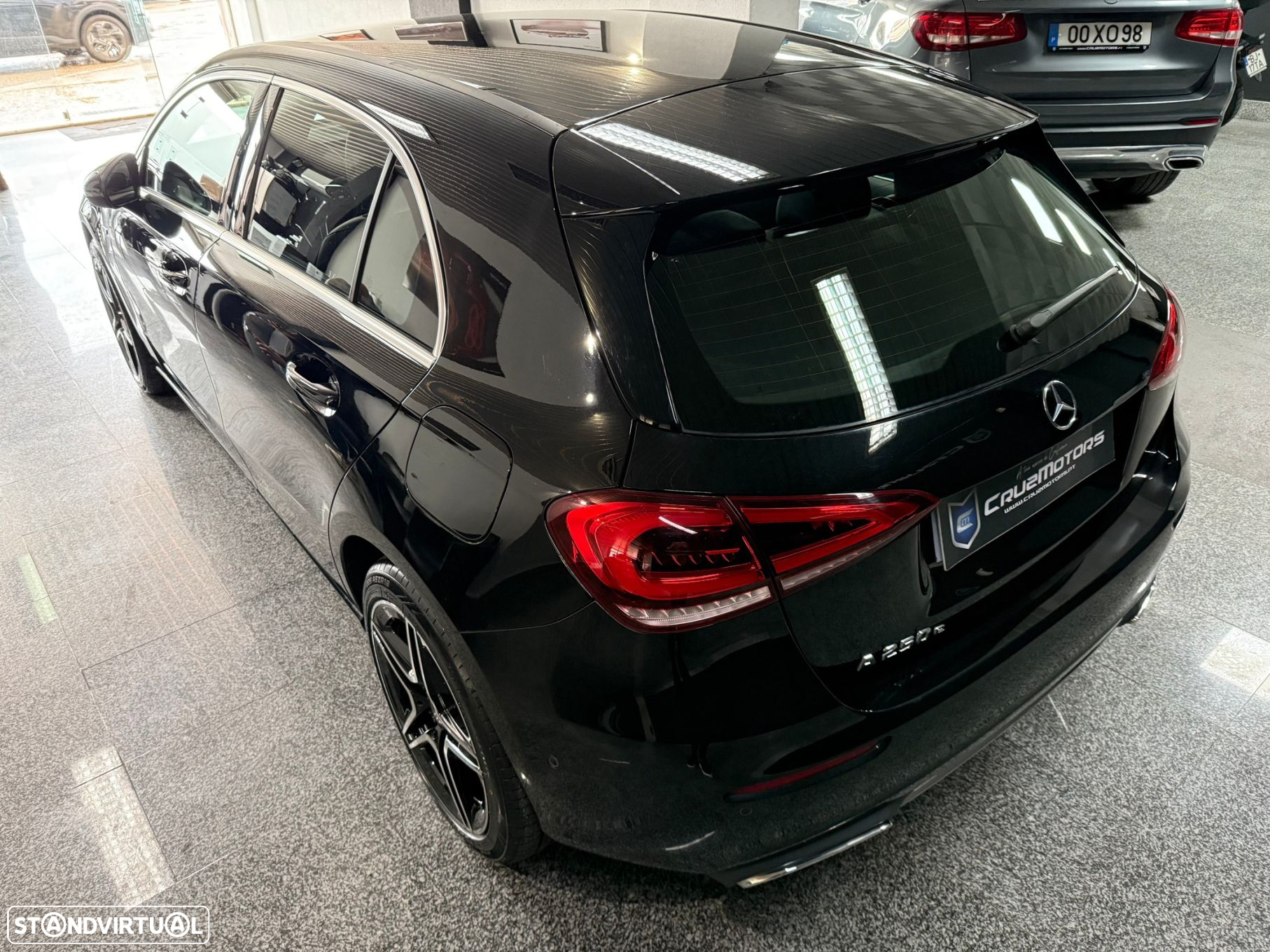 Mercedes-Benz A 250 e Style Plus - 4