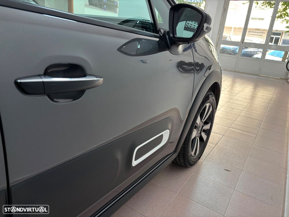 Citroën C3 1.2 PureTech Shine - 17
