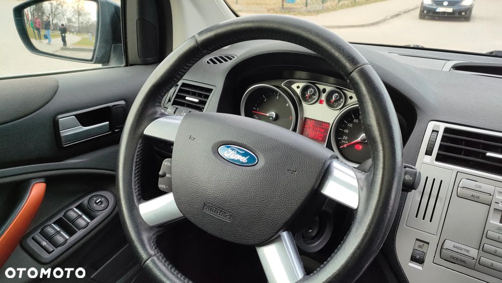 Ford Kuga 2.0 TDCi 2x4 Trend - 10