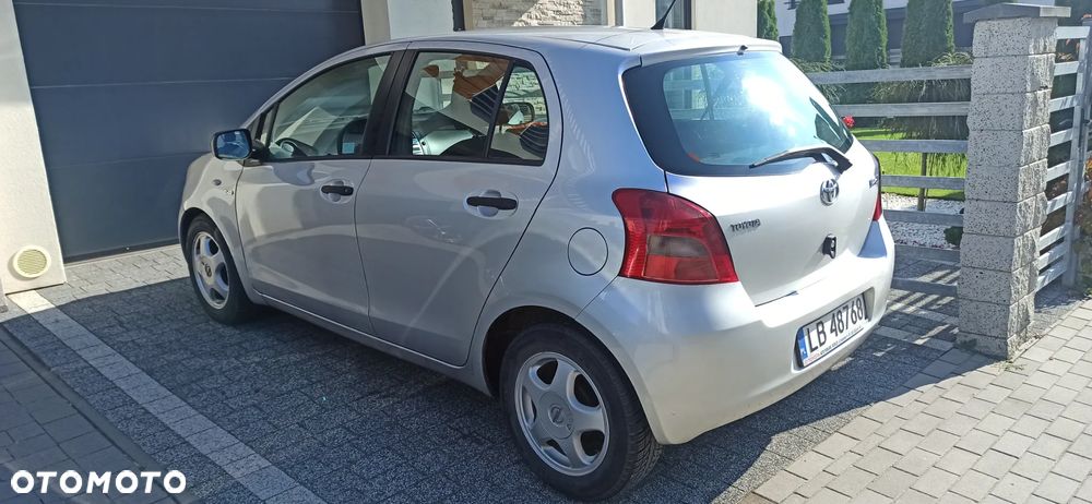 Toyota Yaris 1.4 D-4D Luna - 2