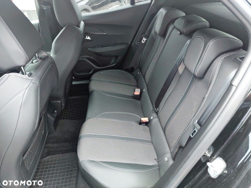 Peugeot 2008 1.2 PureTech GT S&S EAT8 - 10