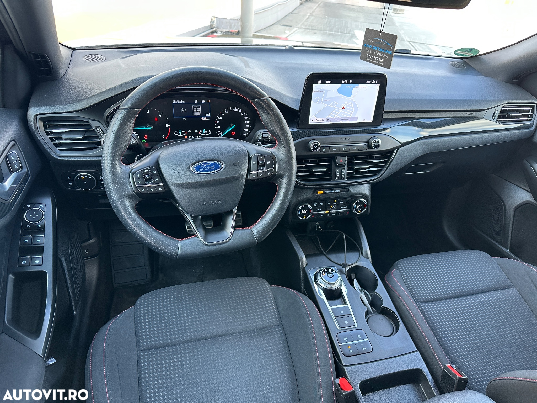 Ford Focus Turnier 2.0 EcoBlue Start-Stopp-System Aut. ST-LINE X - 19