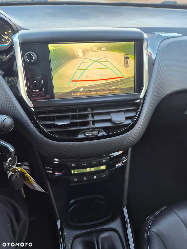 Peugeot 2008 BlueHDi 100 STOP & START Allure - 5