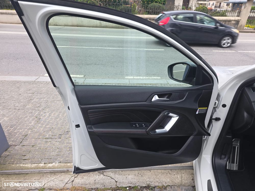 Peugeot 308 SW BlueHDi 130 EAT8 Stop & Start GT Pack - 19