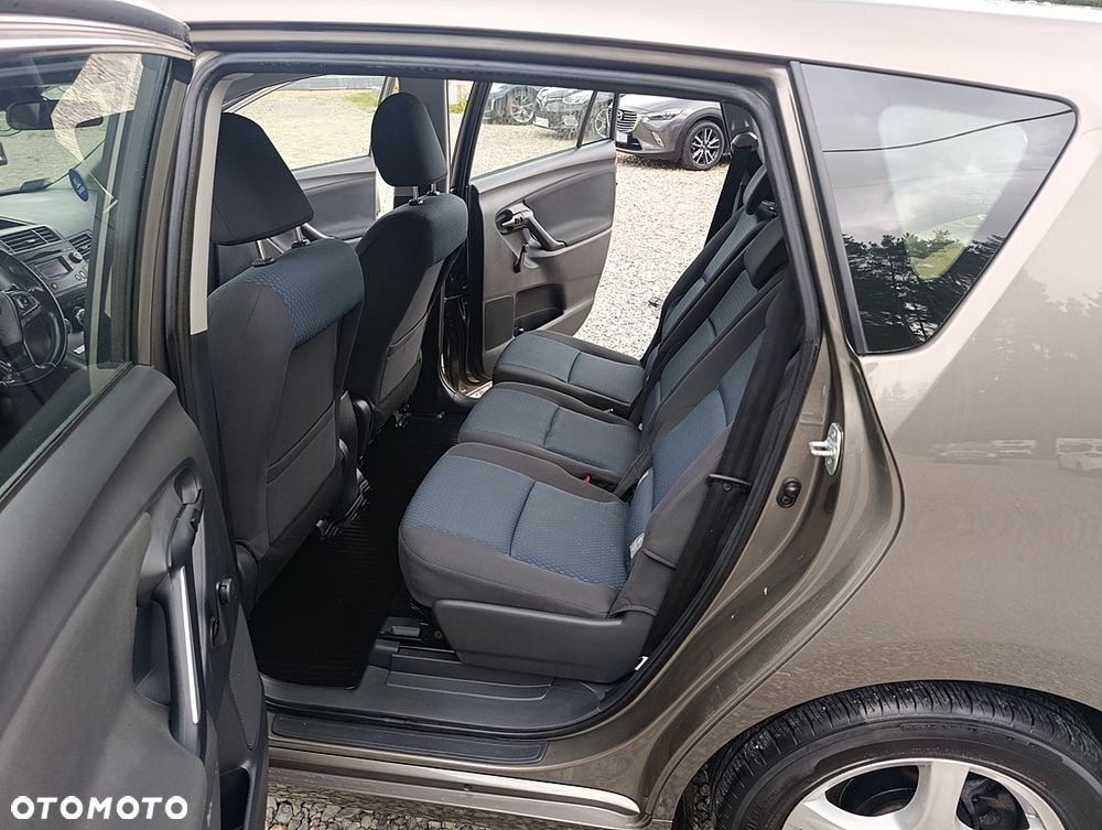Toyota Verso 1.6 Sprint EU6 - 13