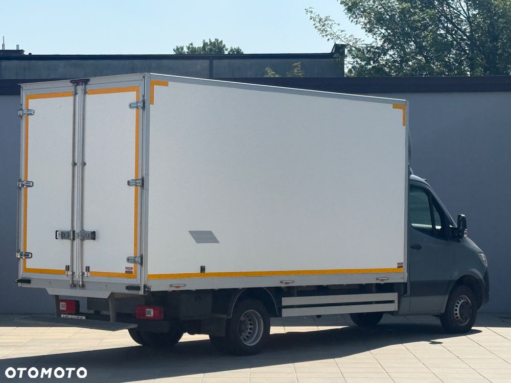 Mercedes-Benz Sprinter - 6