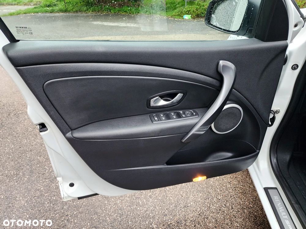 Renault Megane Grandtour dCi 160 FAP GT - 34