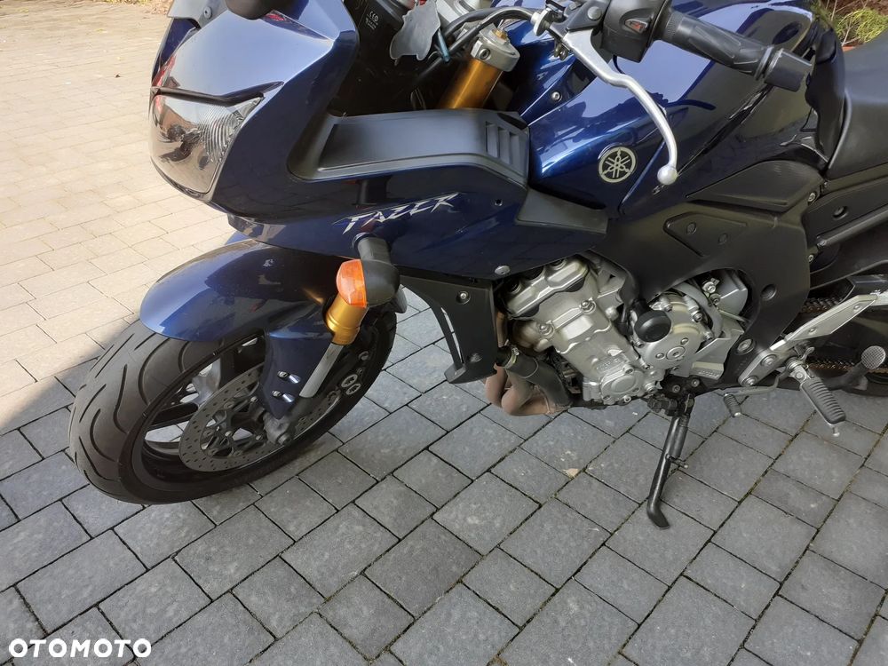 Yamaha FZ - 21