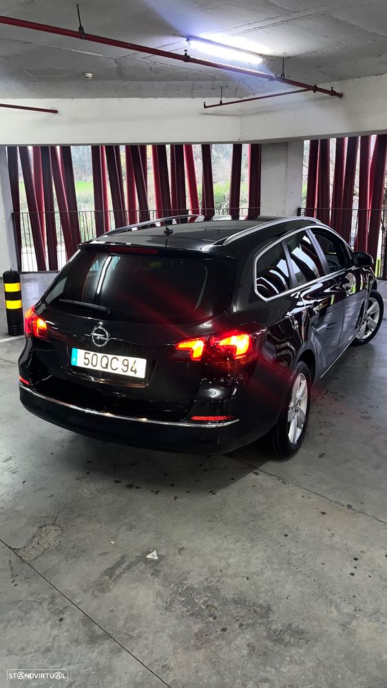 Opel Astra Sports Tourer 1.6 CDTI Dynamic S/S - 2
