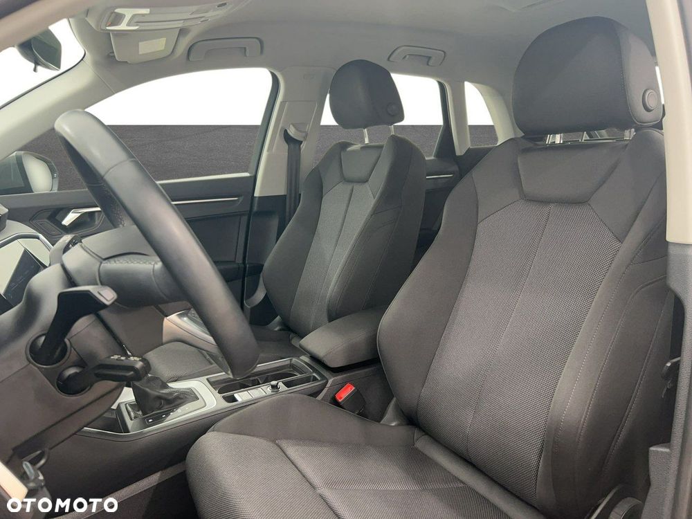 Audi Q3 35 TFSI S tronic - 10