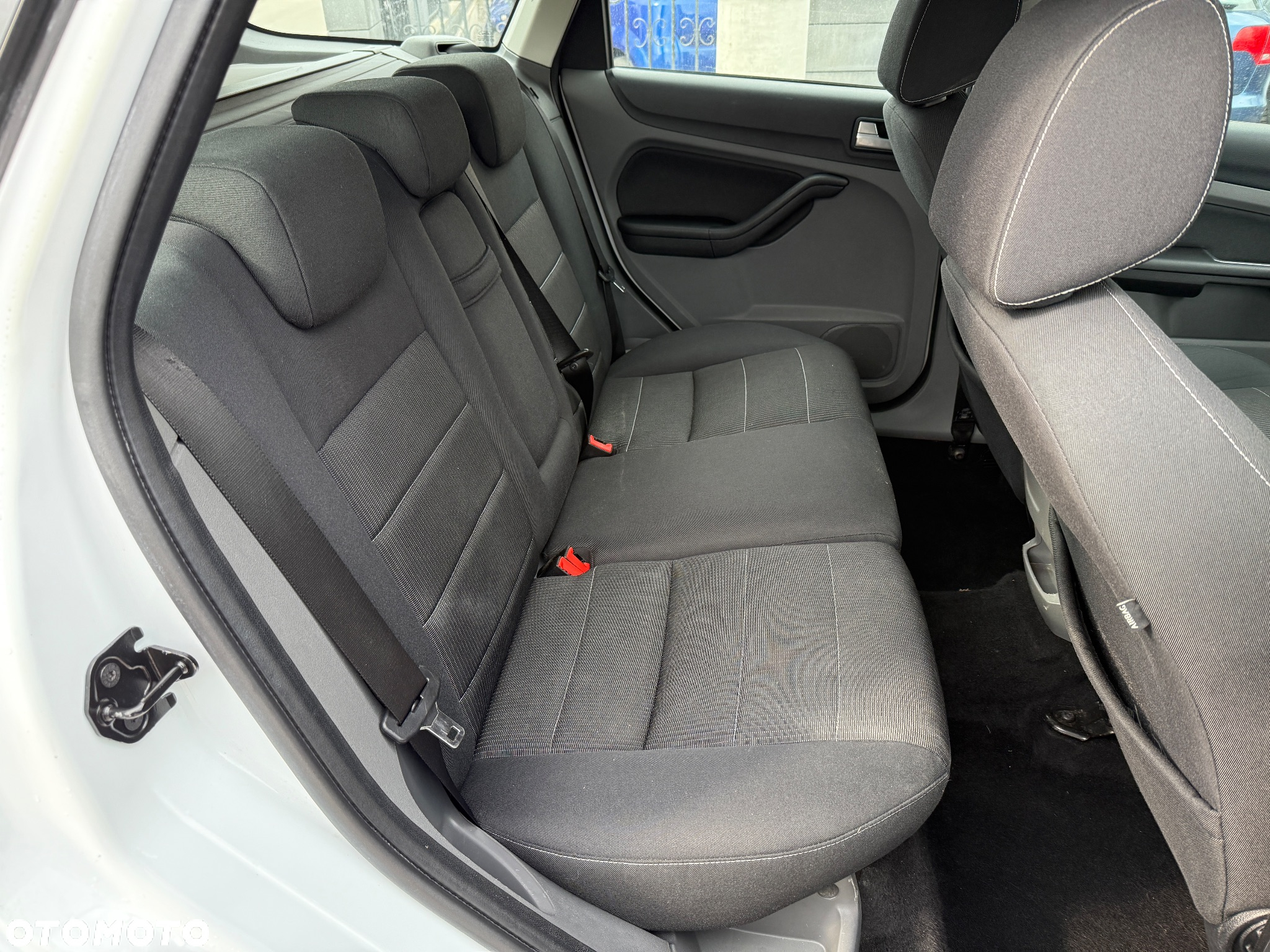 Ford Focus 1.6 Ti-VCT Sport - 17