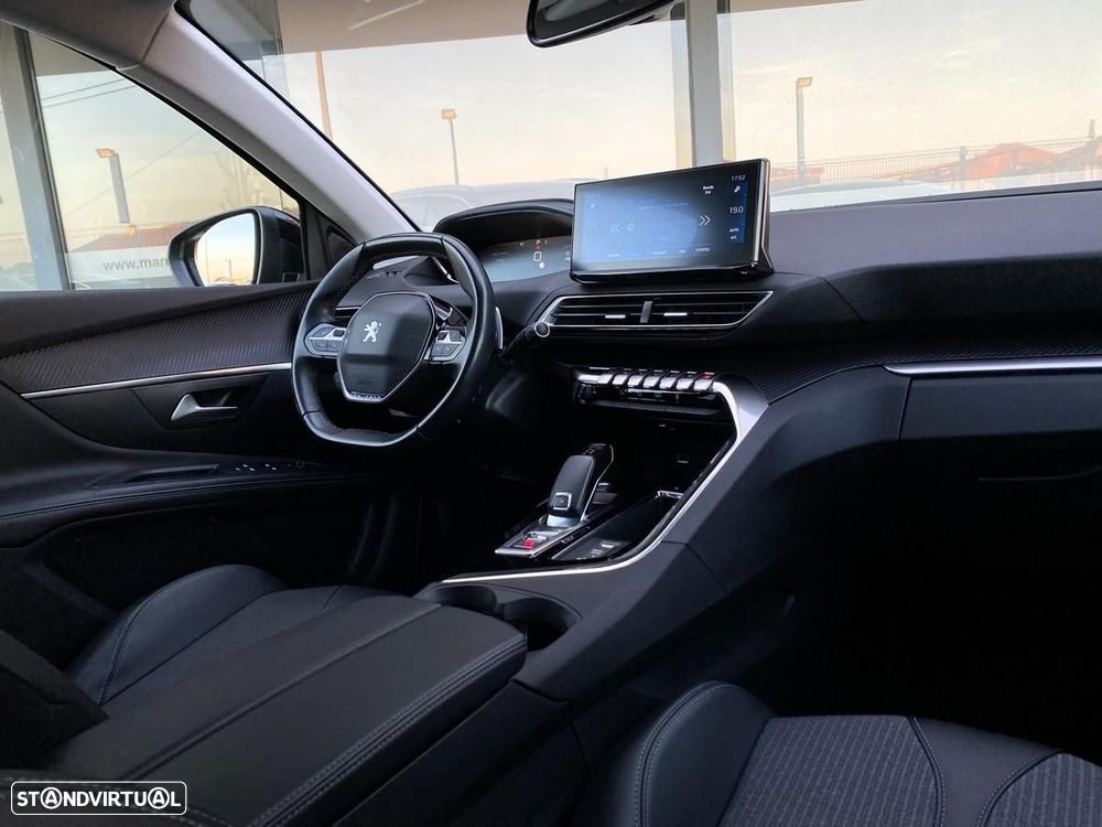 Peugeot 5008 1.5 BlueHDi Allure EAT8 - 16