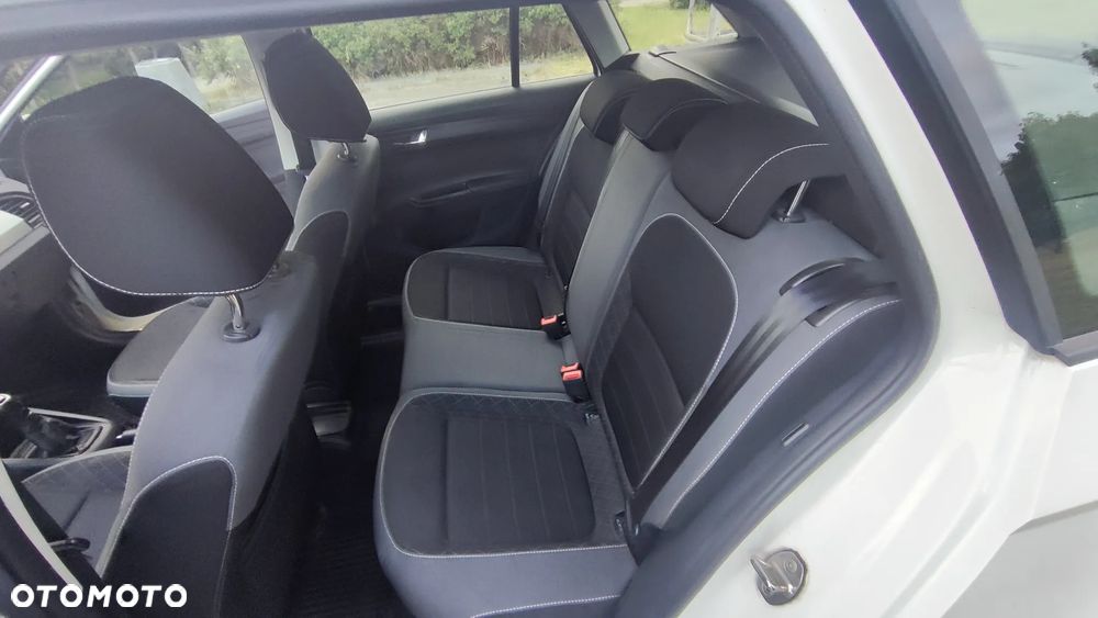 Skoda Fabia 1.0 TSI Ambition - 8