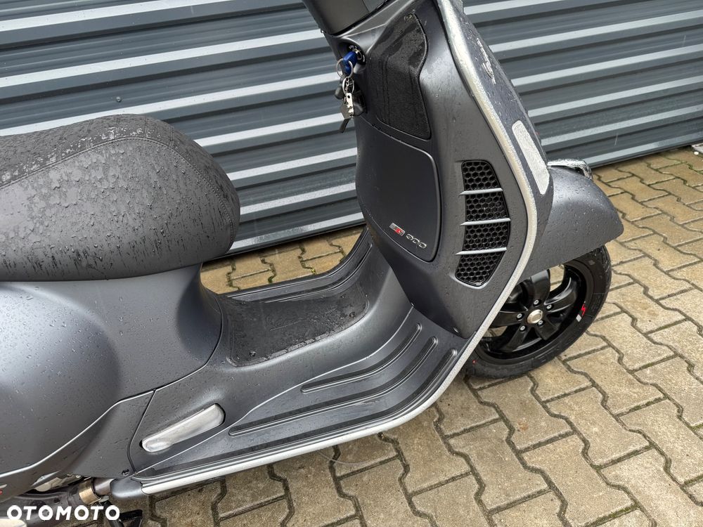 Piaggio Vespa - 17
