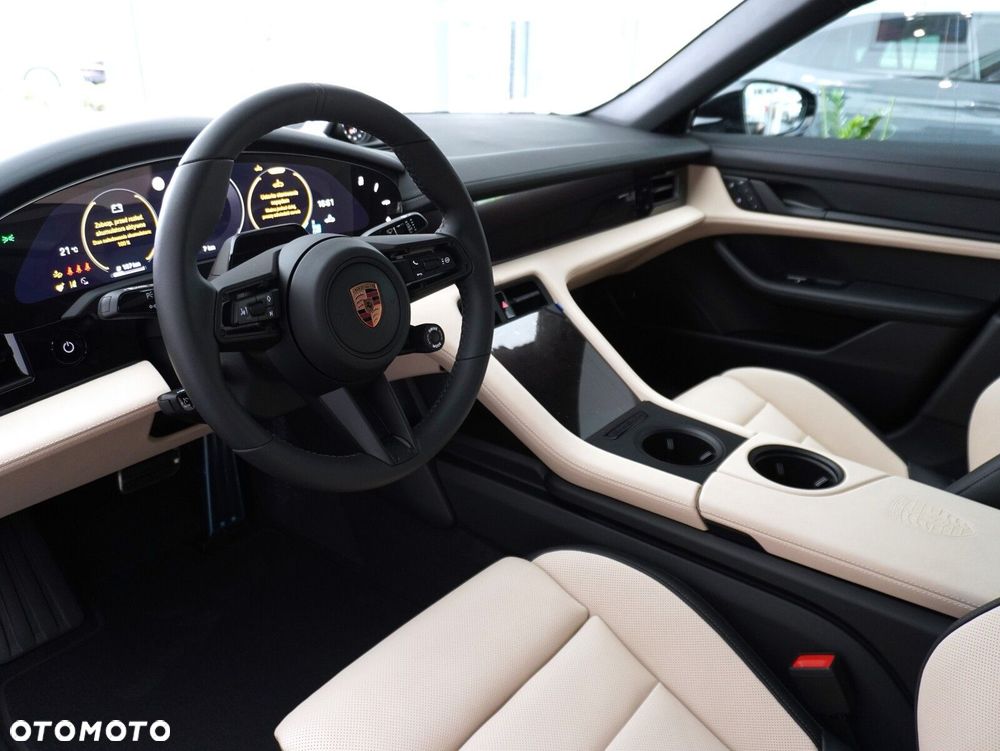 Porsche Taycan 105kWh 4S Black Edition - 31