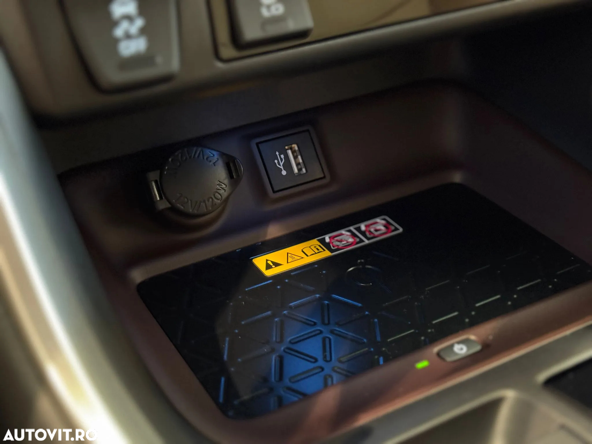 Toyota RAV4 2.5 Hybrid VVT-iE 4x4 Luxury - 25
