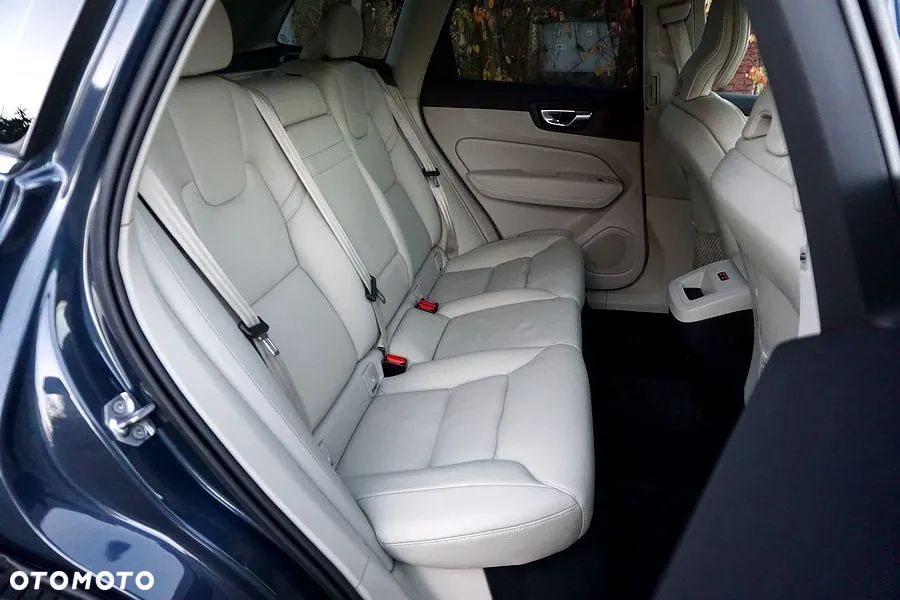 Volvo XC 60 D4 Inscription - 26