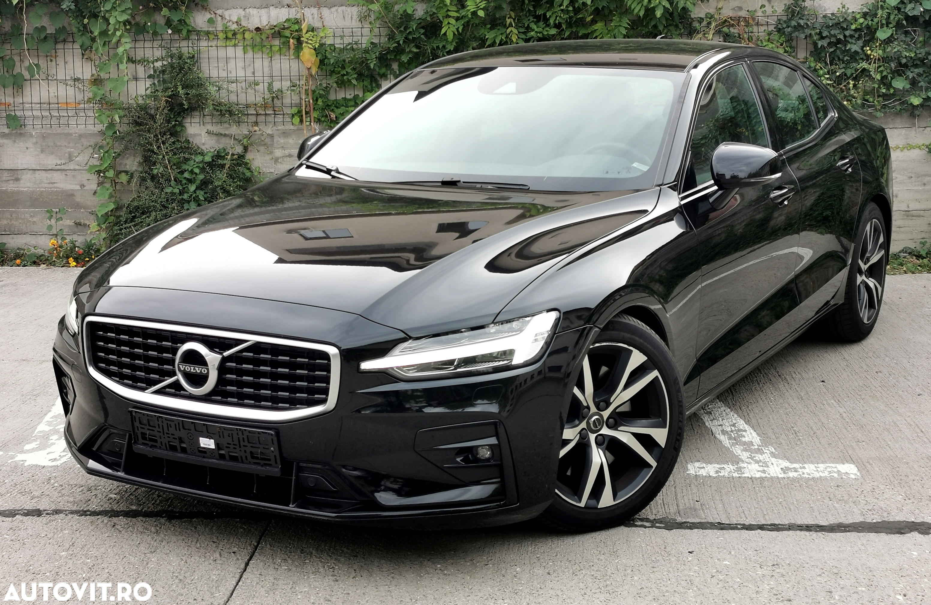 Volvo S60 T5 R-Design - 2