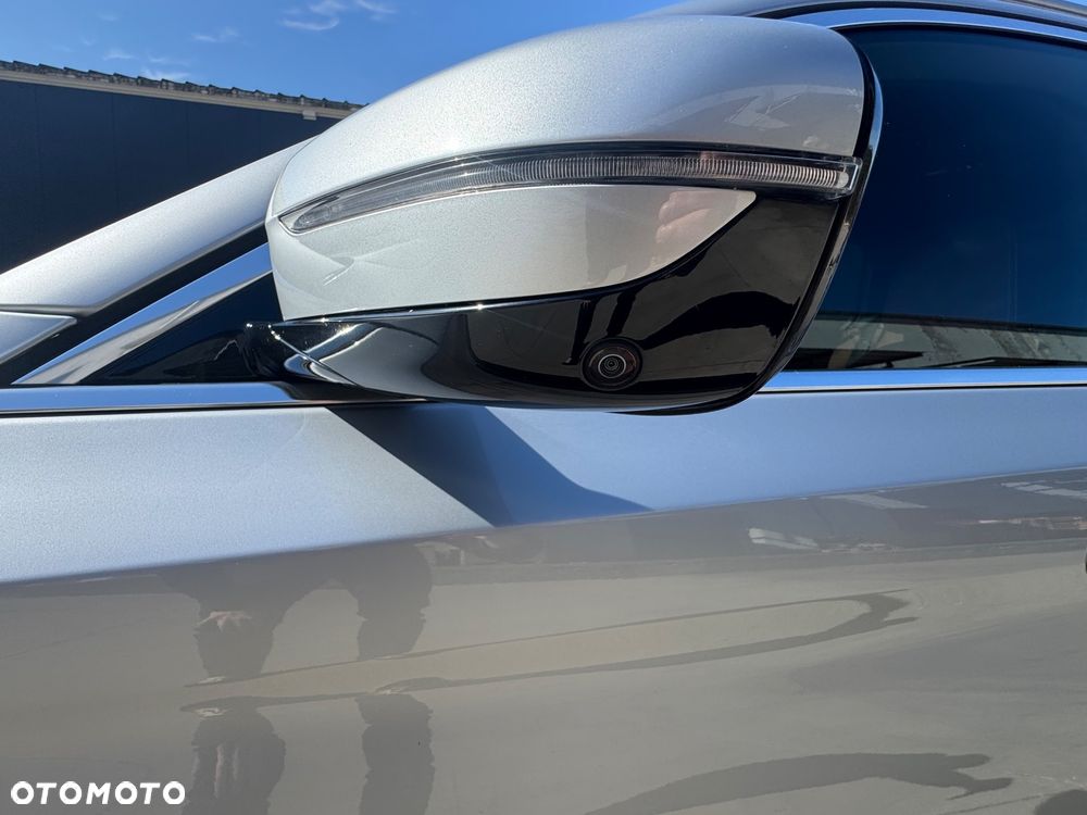 BMW Seria 5 540d xDrive - 14