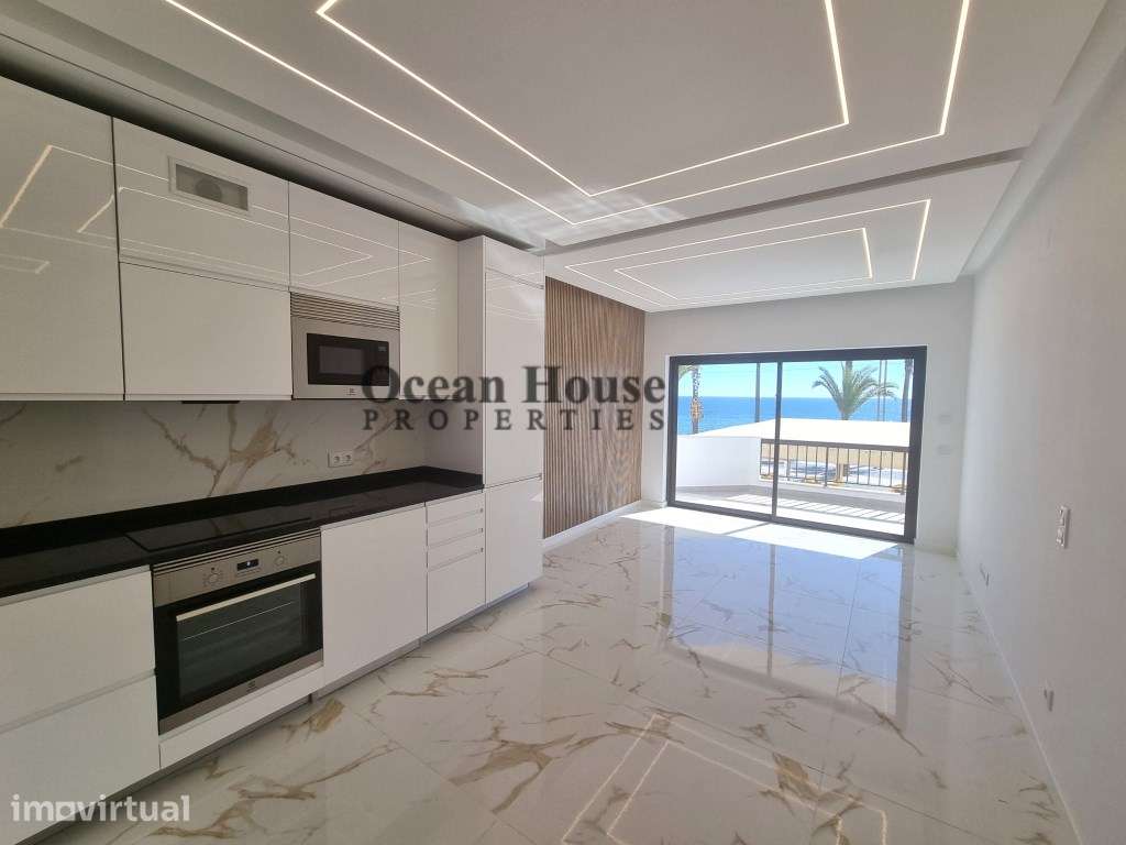 Apartamento T3 renovado com garagem, frente á Praia - Quarteira - Grande imagem: 5/28
