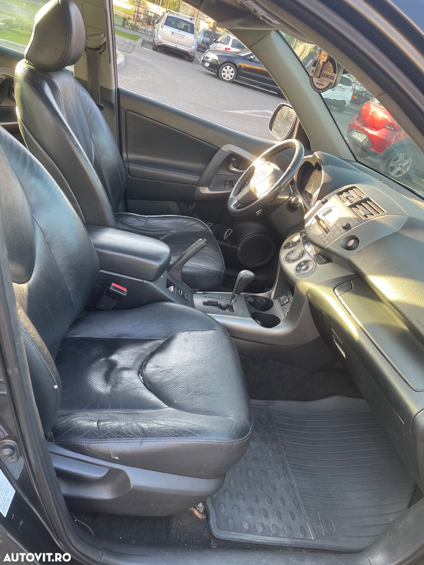 Toyota RAV4 2.0 Aut Luxury City - 9