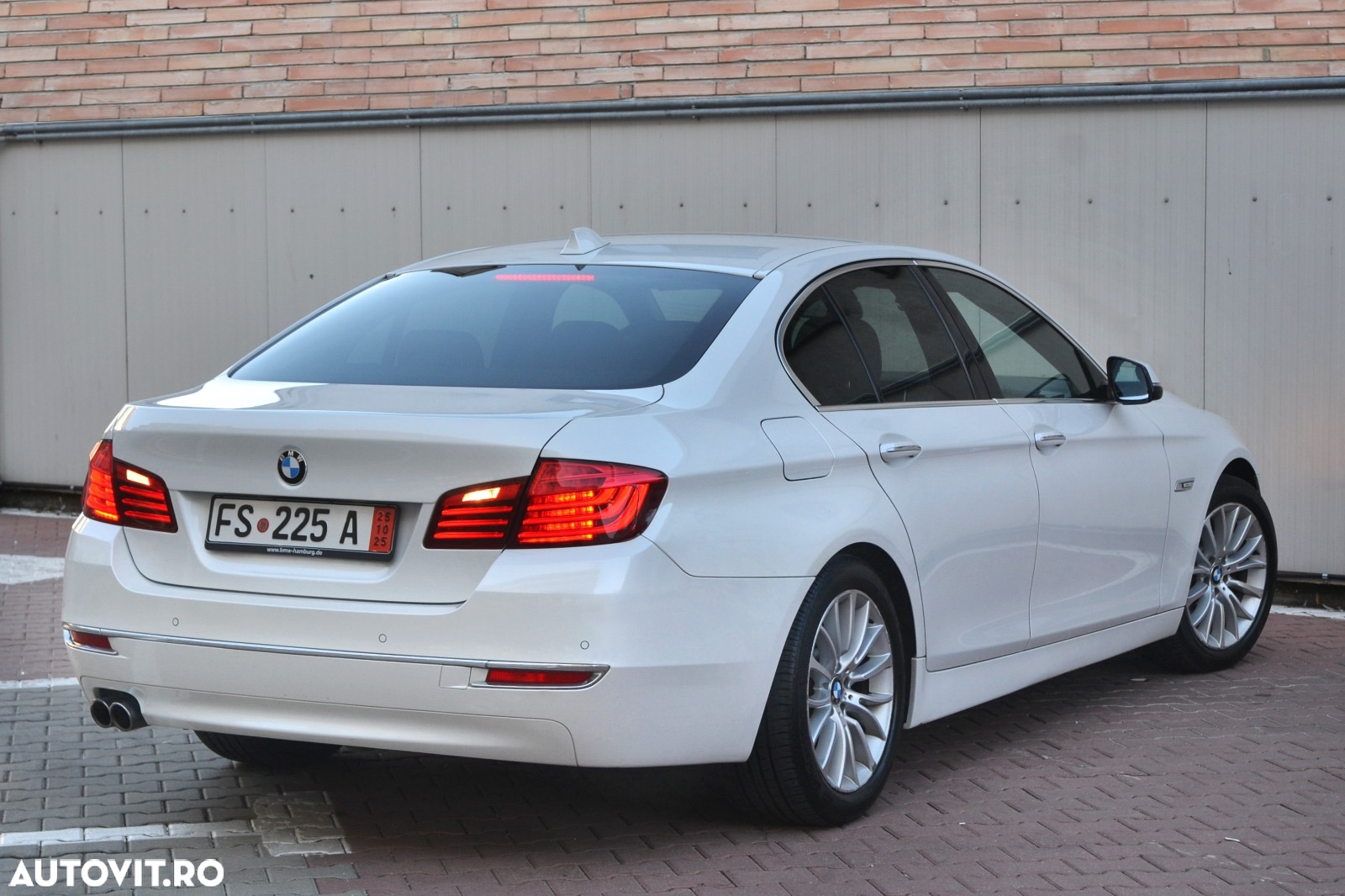 BMW Seria 5 520d AT - 4