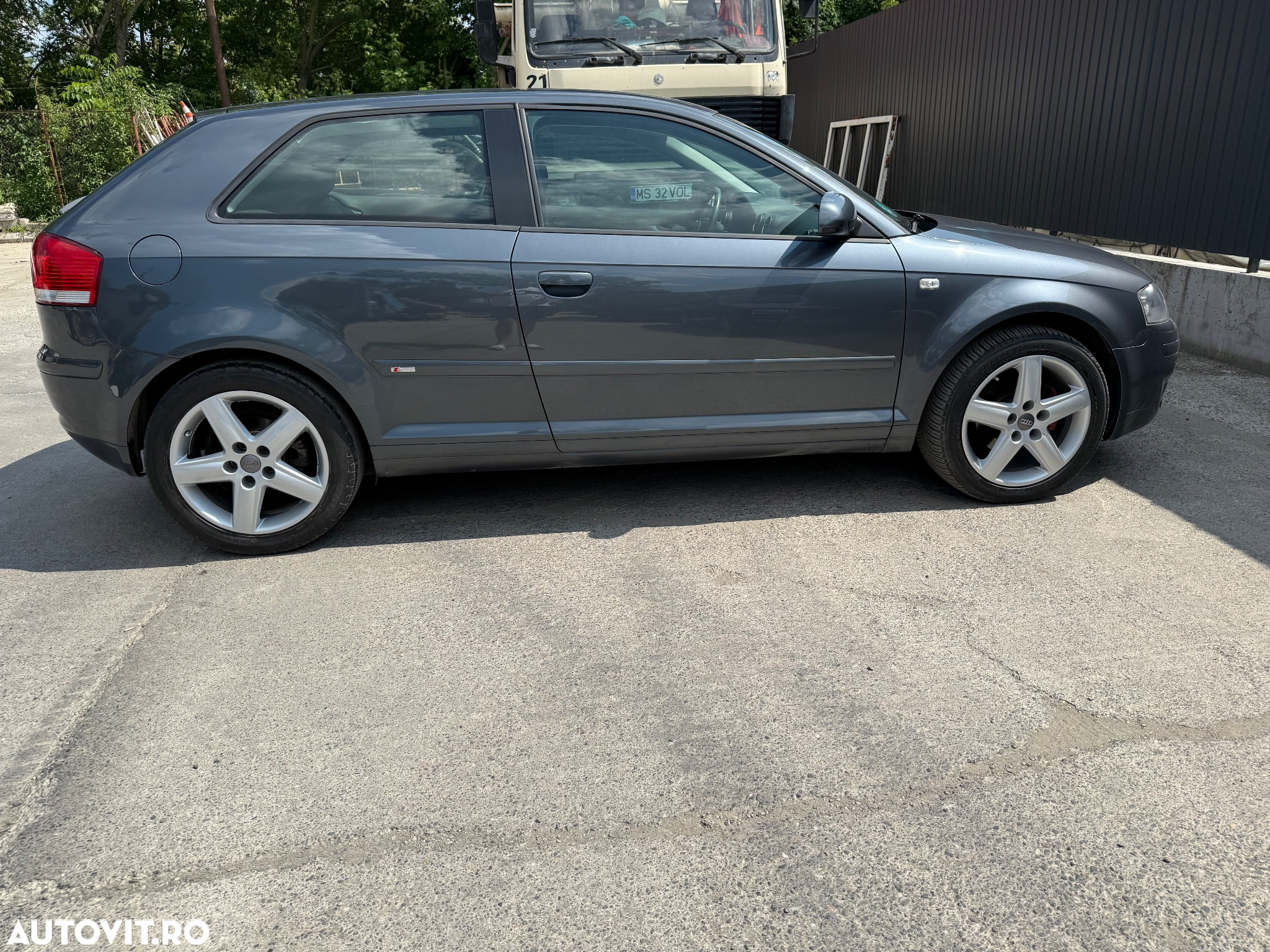 Audi A3 1.6 MPI Ambiente - 6