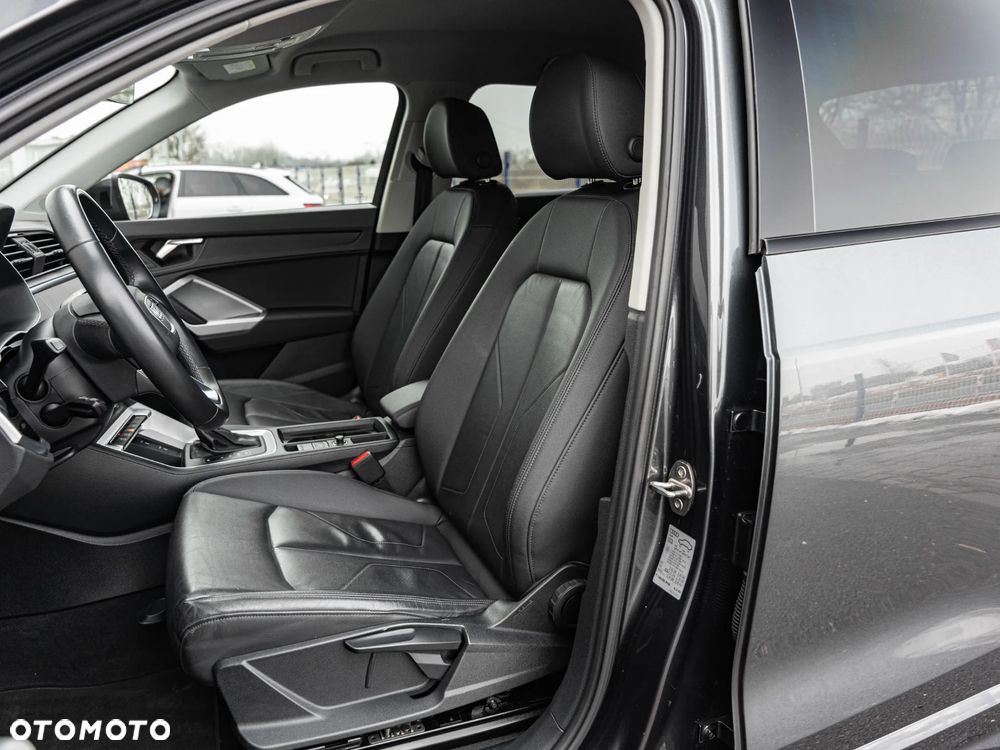 Audi Q3 35 TDI S tronic S line - 25