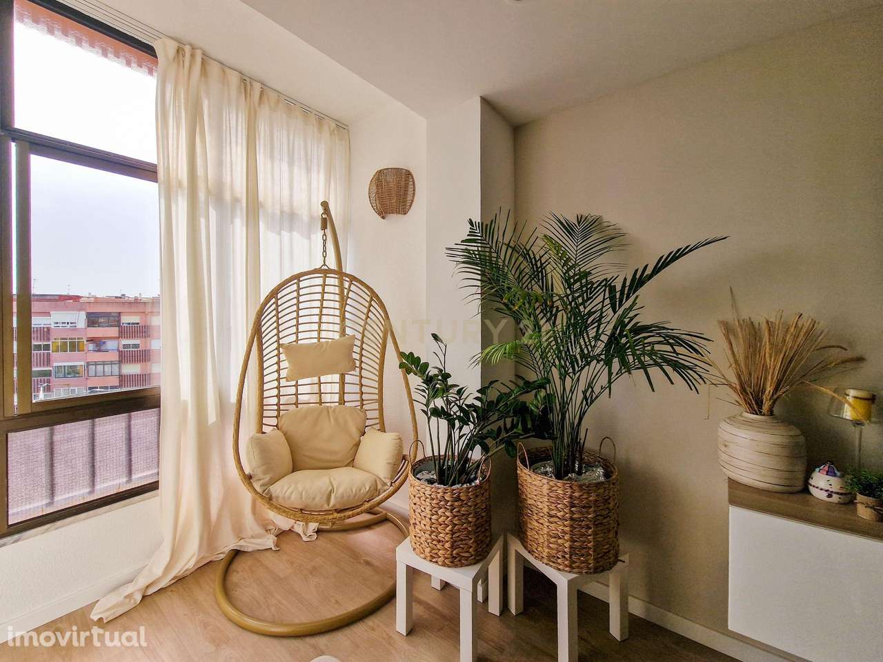 Excelente apartamento de 4 assoalhadas RENOVADO recentemente, com ampl - Grande imagem: 2/31