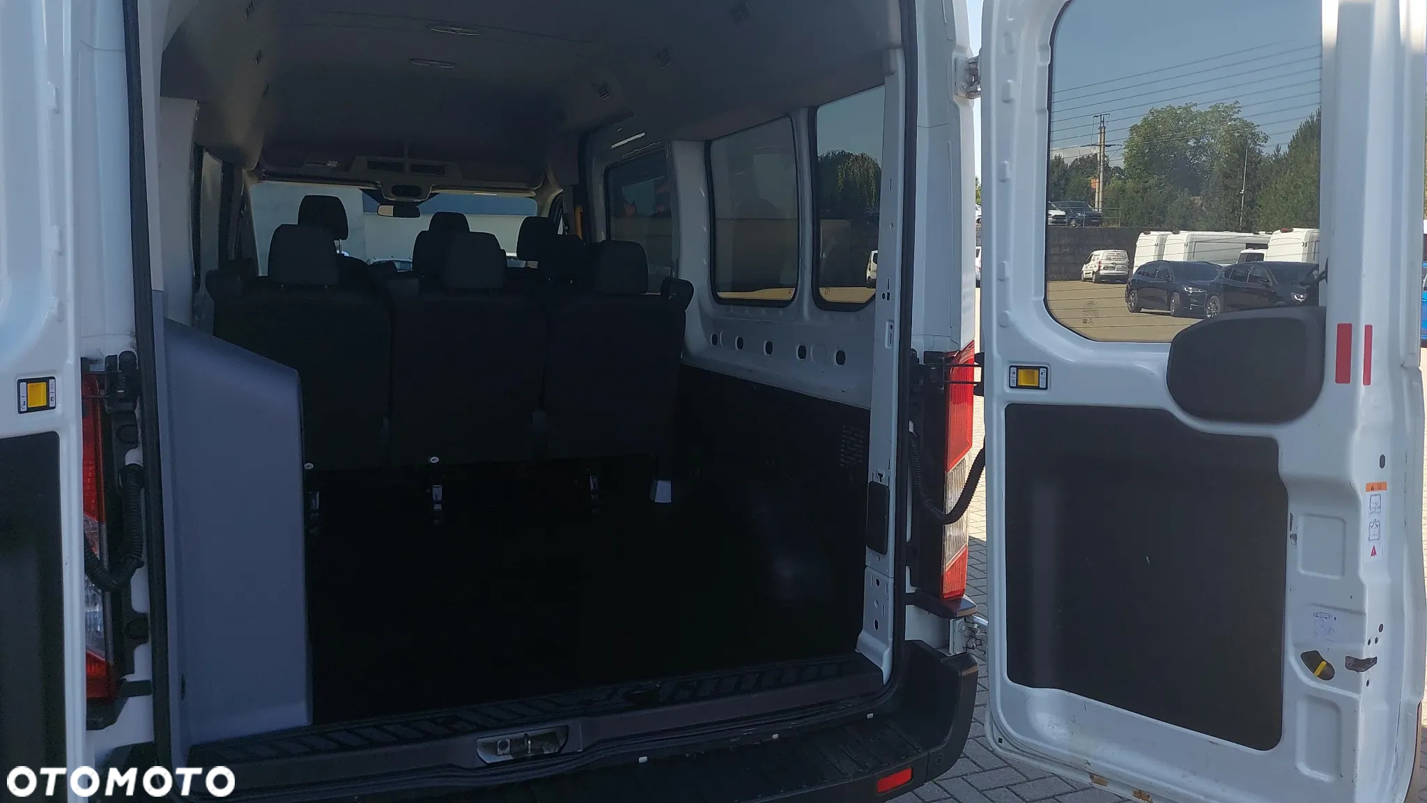 Ford Transit 350 L3H2 Trend - 14