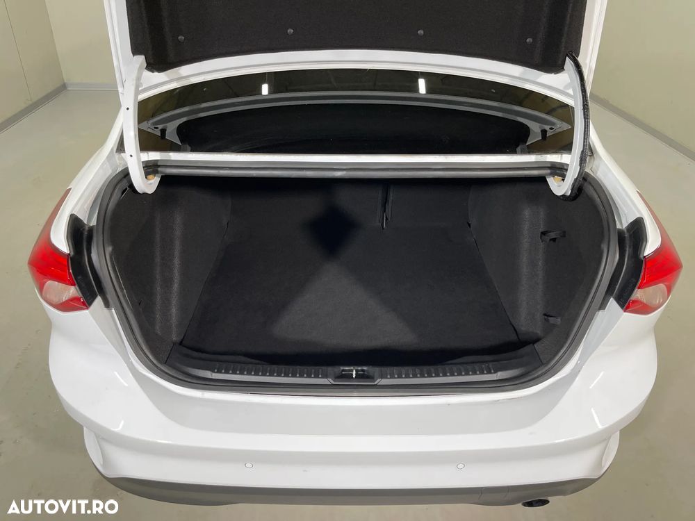 Ford Focus 1.5 EcoBlue Titanium - 12