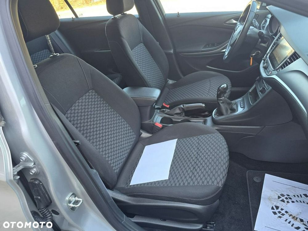 Opel Astra - 22
