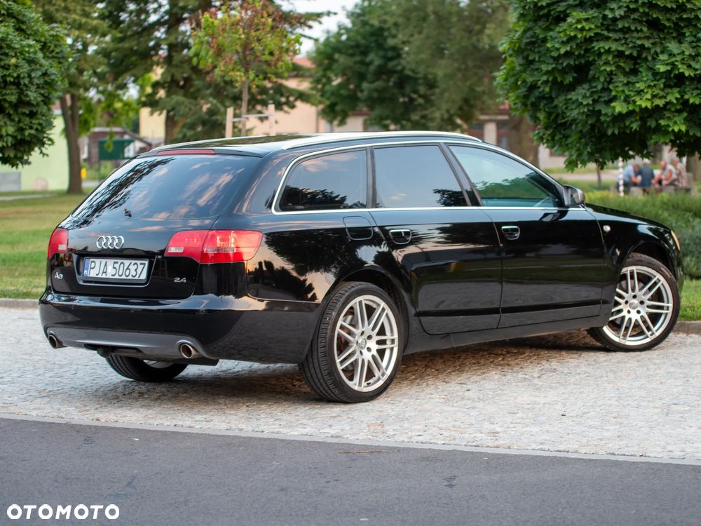 Audi A6 Avant - 16