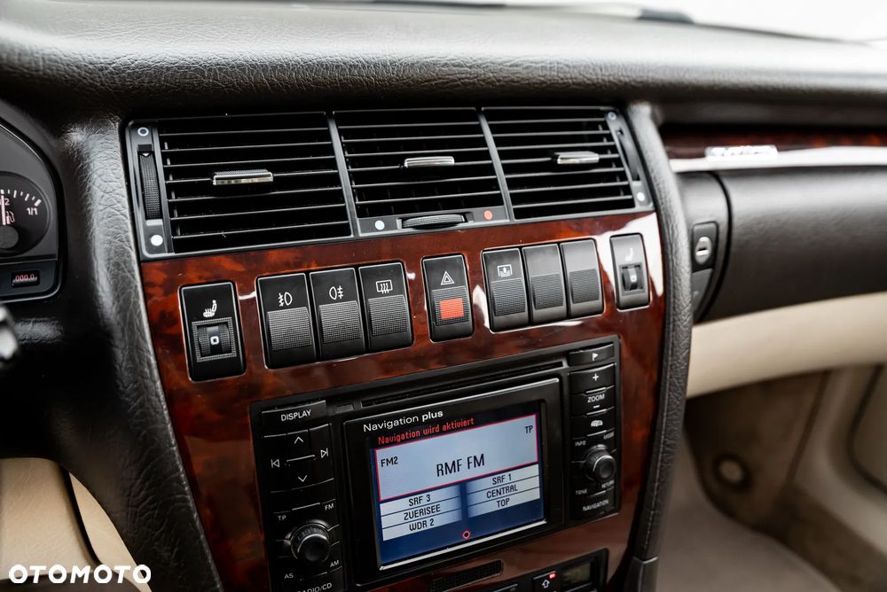 Audi A8 - 27