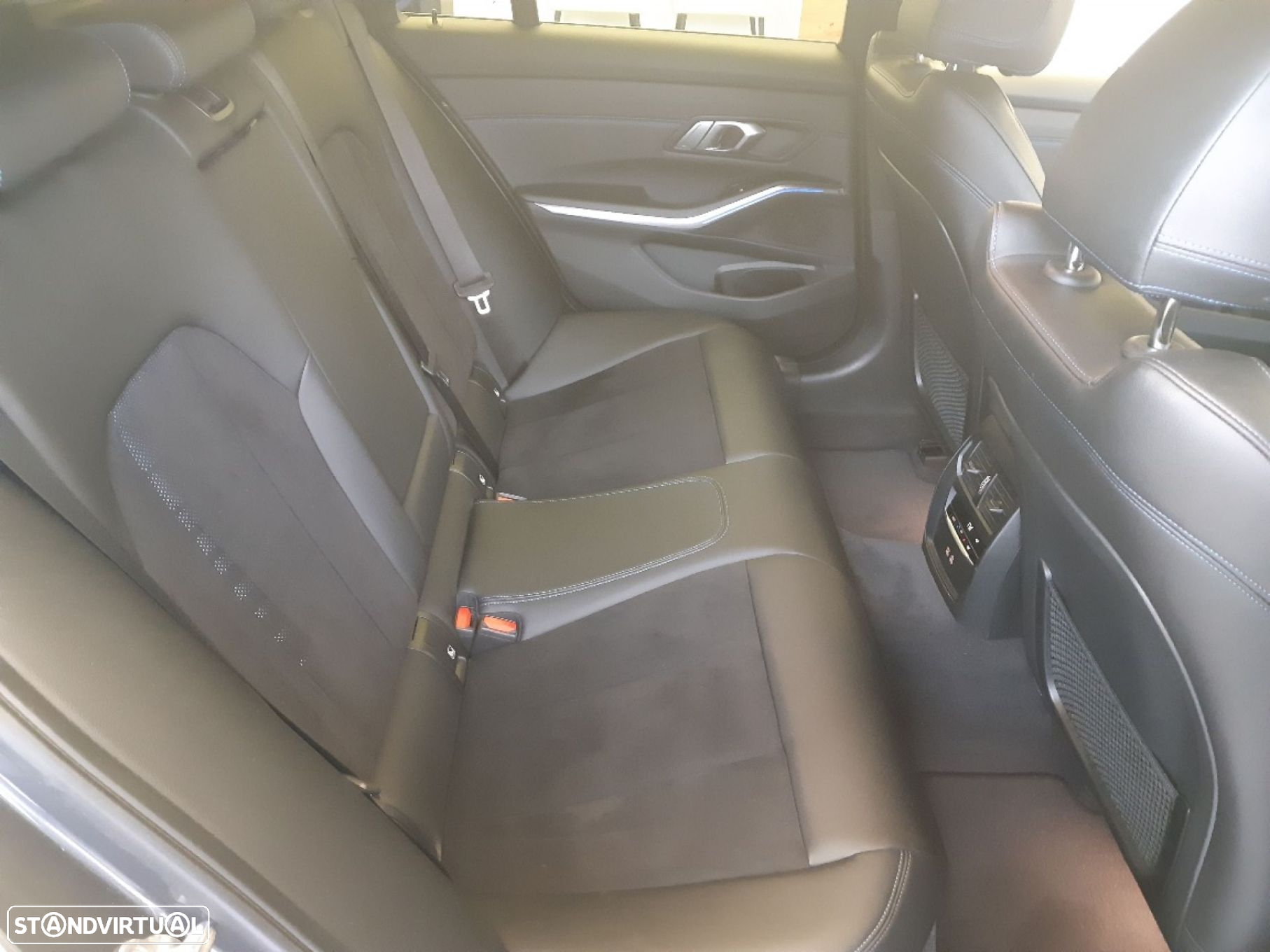 BMW 318 d Touring Pack M Auto - 13