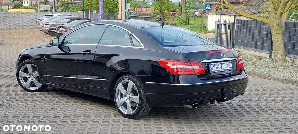 Mercedes-Benz Klasa E - 27
