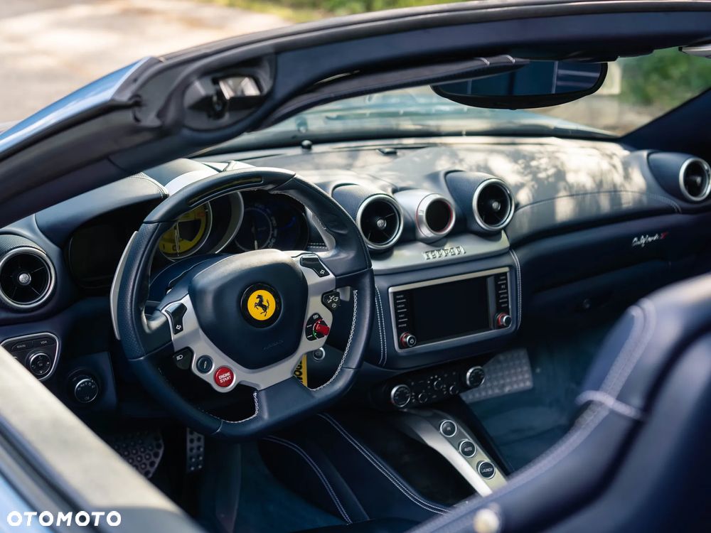 Ferrari California T - 11