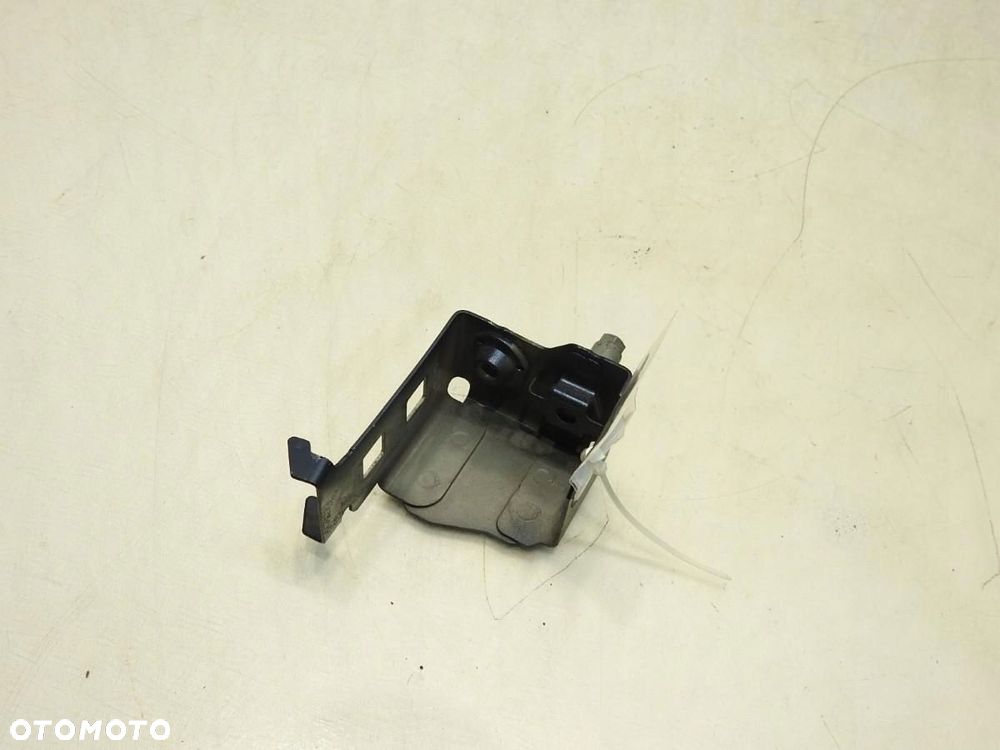 UCHWYT MOCOWANIE PASA LEWY TERPR RENAULT MEGANE IV . - 3