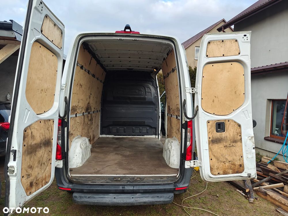 Mercedes-Benz SPRINTER - 9
