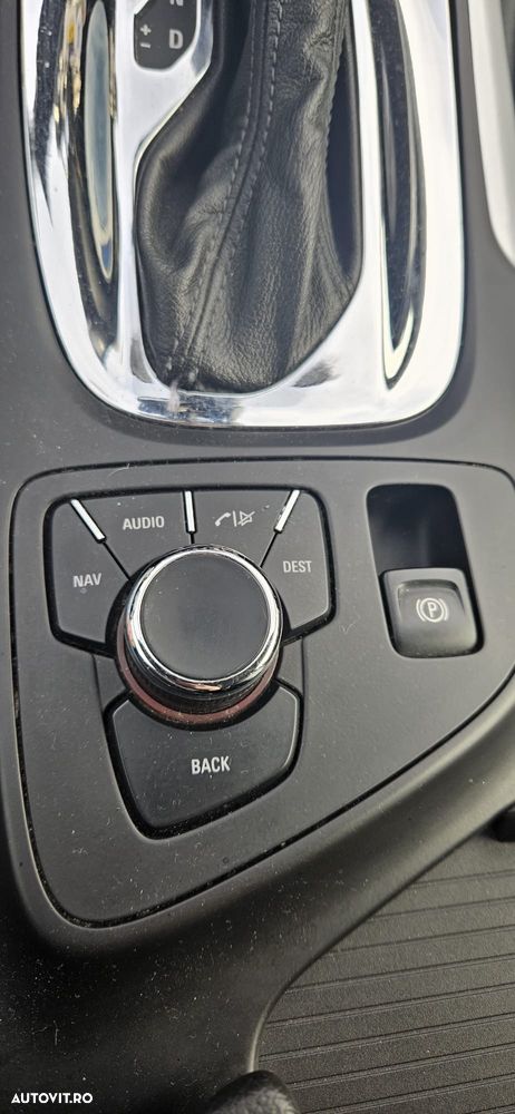 Opel Insignia 2.0 CDTI Automatik 4x4 Sport - 25