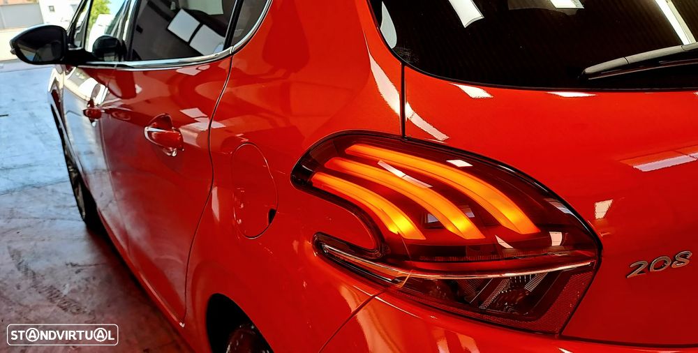 Peugeot 208 1.2 PureTech Allure - 37