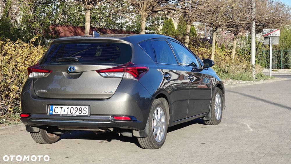 Toyota Auris - 5