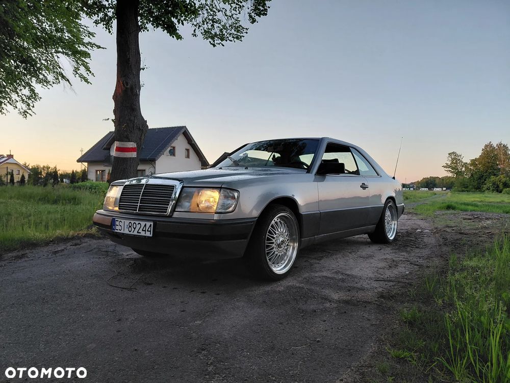 Mercedes-Benz W124 (1984-1993) - 1