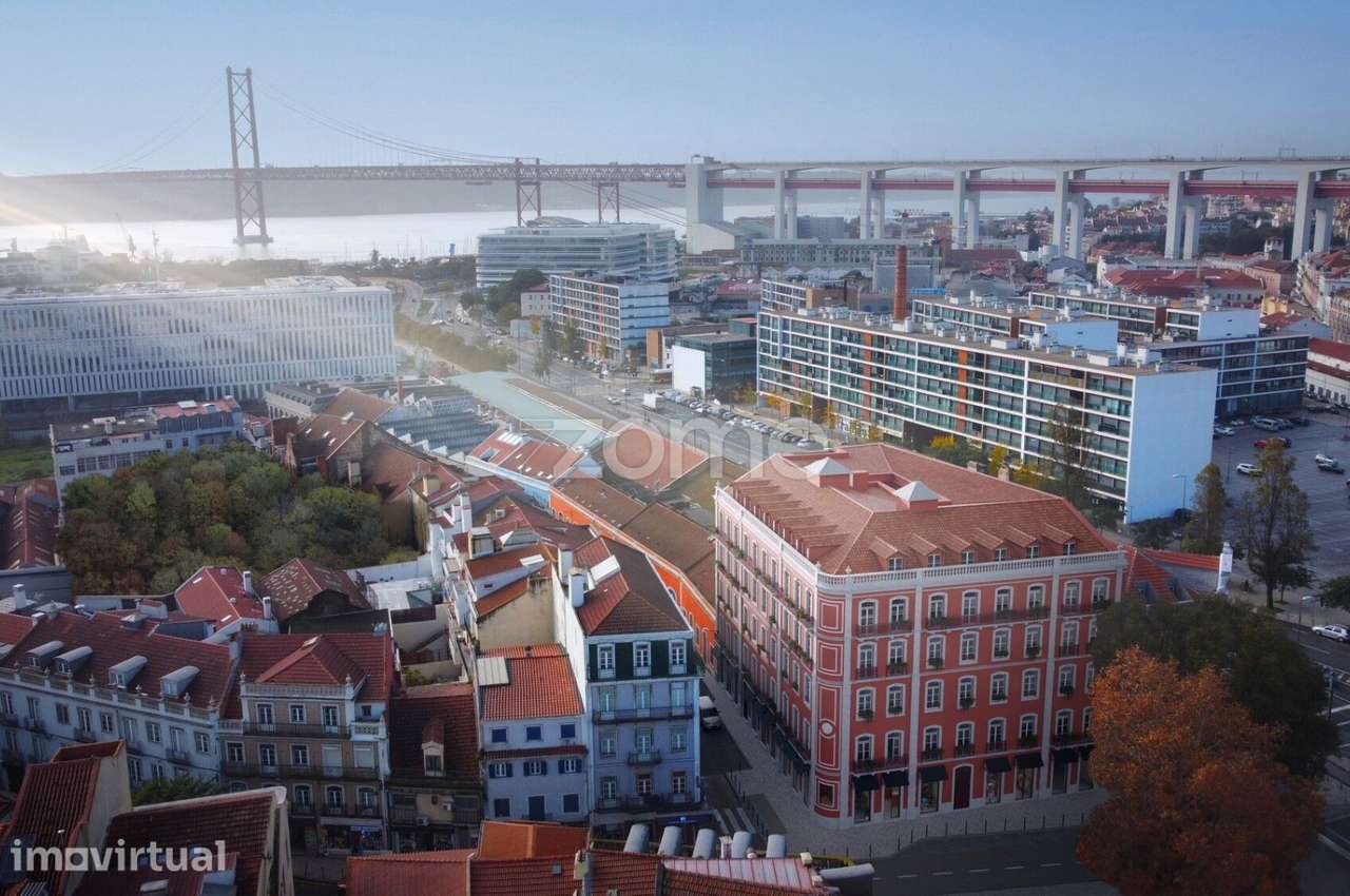 T2 NOVO | VARANDA | ALCÂNTARA | EDIFÍCIO HISTÓRICO - Grande imagem: 3/10