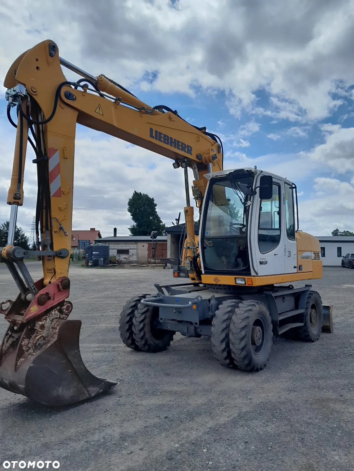 Liebherr A316 - 3