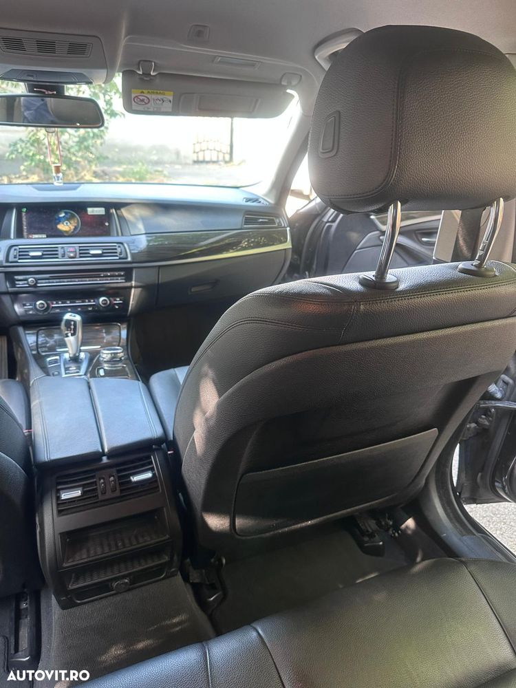 BMW Seria 5 520d AT - 19