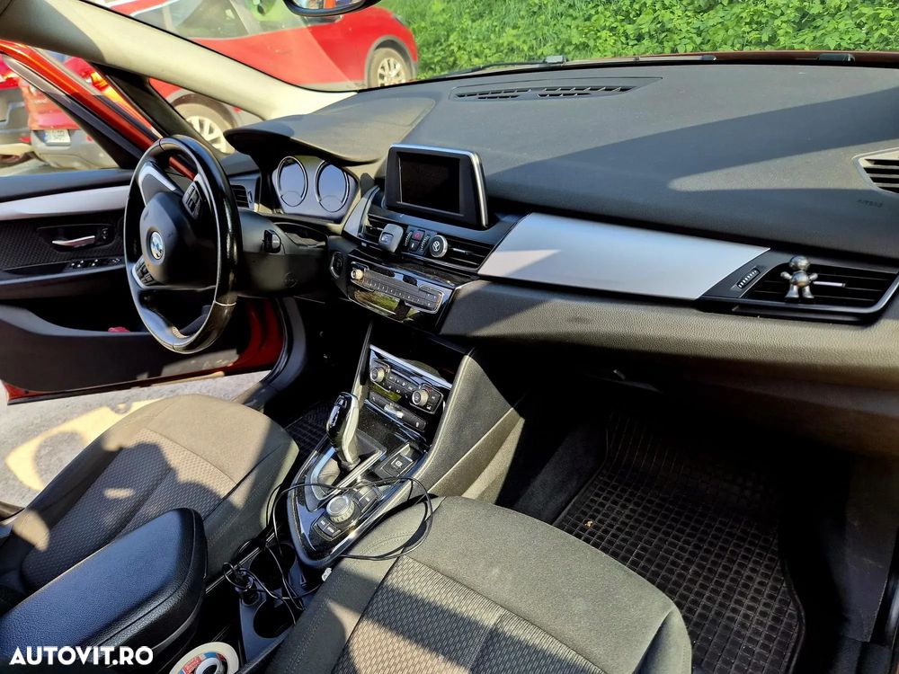 BMW Seria 2 218d Aut. Advantage - 11